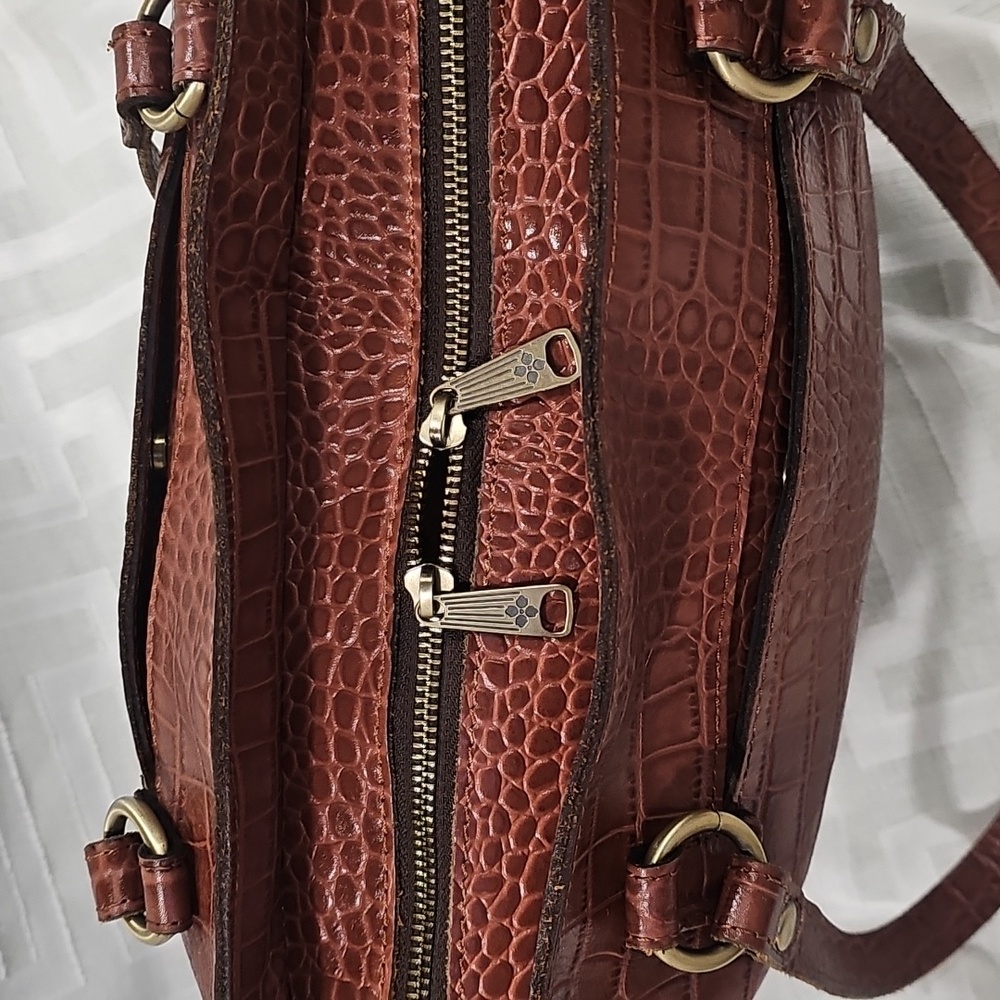 Patricia Nash Lindsell, Elegant British Tan Crocodile-Embossed Tote Bag - Picture 5 of 5